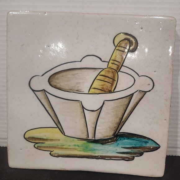 Vintage Kitchen ClayTile Hand Painted with a Mortar & Pestle Grazed 8.25" - Picture 2 of 6